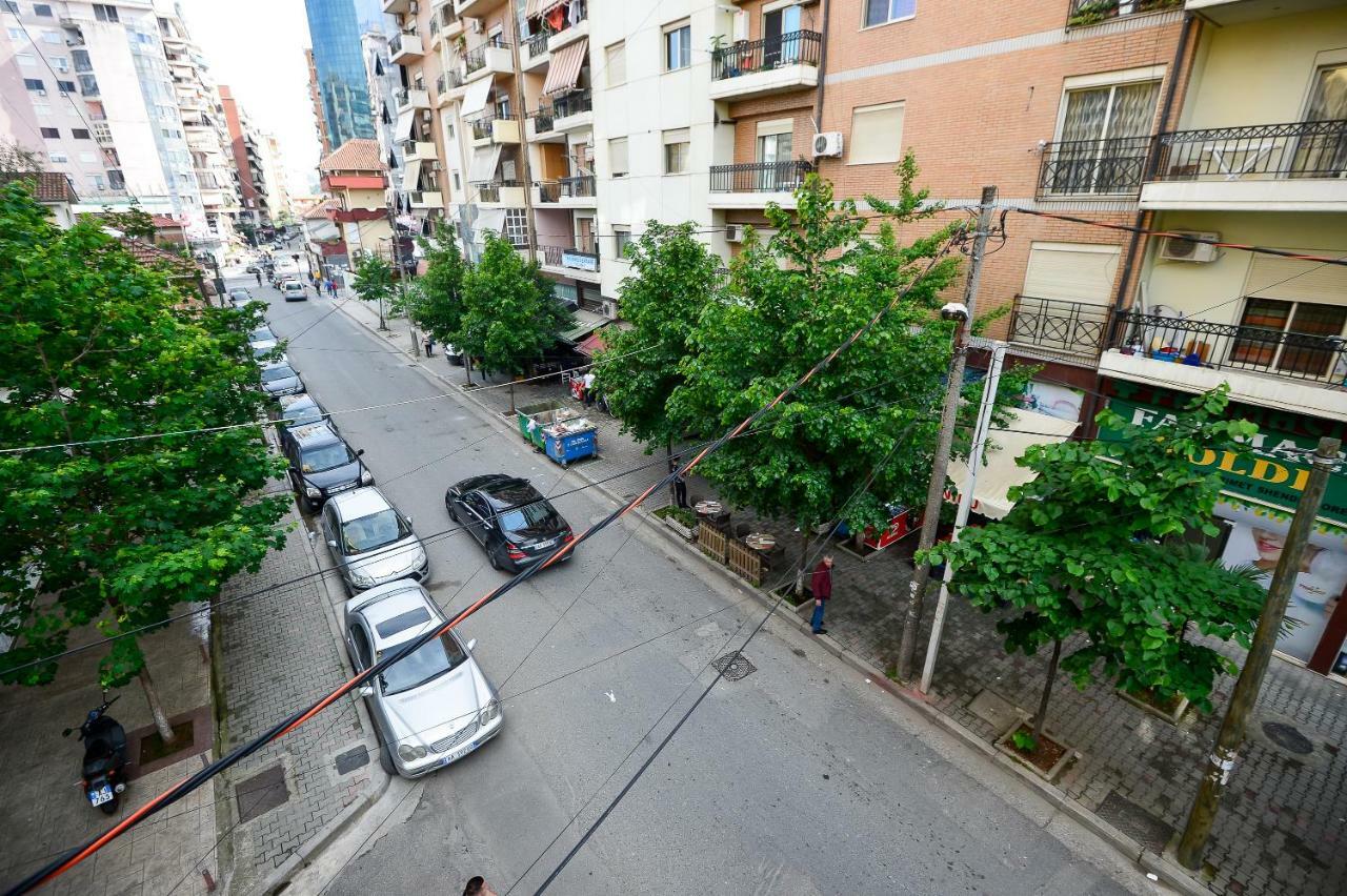 Hotel Niku Tirana Zewnętrze zdjęcie